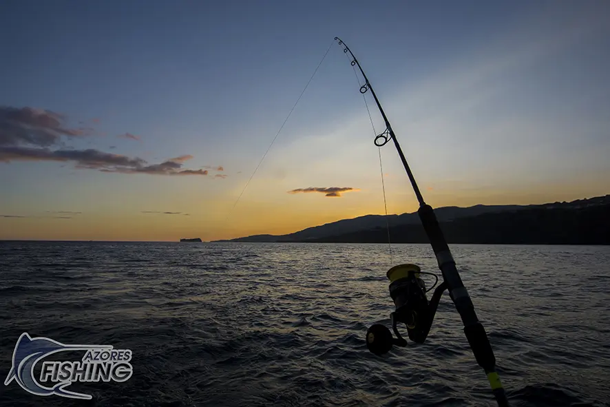 Big Game Fishing in the Azores: The Definitive Guide to Trophy Fishing Big Game Fishing nos Açores sunset