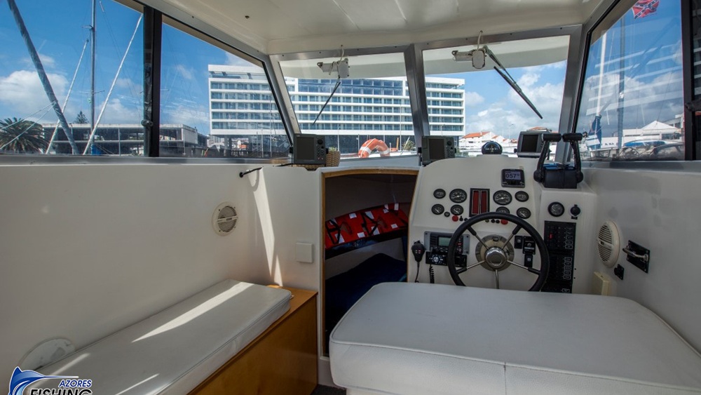 Boat tours, sunsets and boat rental in the Azores