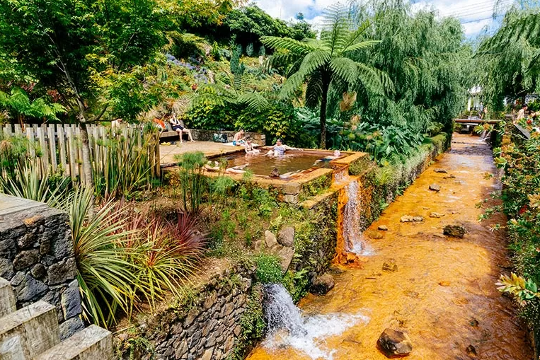 Poça da Dona Beija in São Miguel