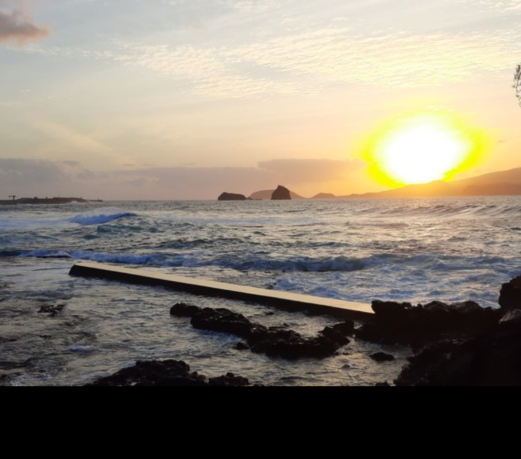 Rita Figueira Tours — private sunset experience on Pico Island