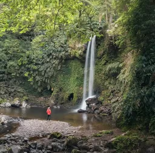 Cascata da Gruta and Moinho do Félix in São Miguel